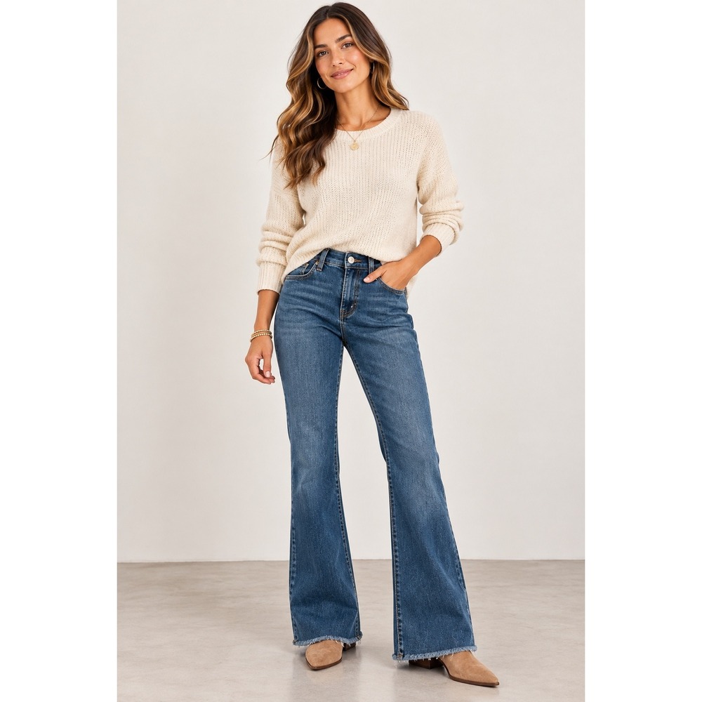 True Religion Becca Jeans Womens 29 Mid Rise Bootcut Flare Raw Hem Blue